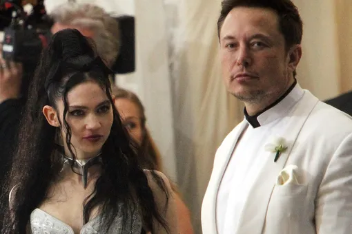 «Мне не разрешали даже увидеть фото детей»: певица Граймс подала в суд на Илона Маска, забравшего у неё сына