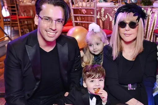 Трехлетние дети Аллы Пугачевой и Максима Галкина свободно разговаривают на французском языке