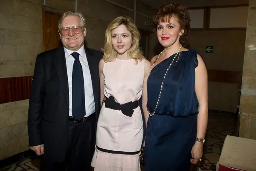 Юрий Кара с женой Ириной Яковлевной и дочерью Юлией в 2011 году