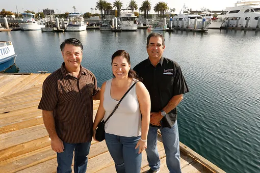 Дезире со своими спасителями — Марком и Полом