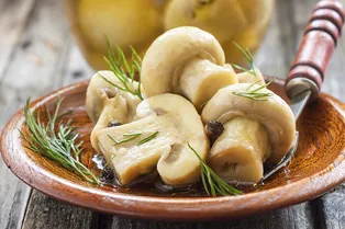 Домашние грибы получатся вкуснее магазинных: вот как замариновать шампиньоны к Новому году Домашние грибы получатся вкуснее магазинных: вот как замариновать шампиньоны к Новому году