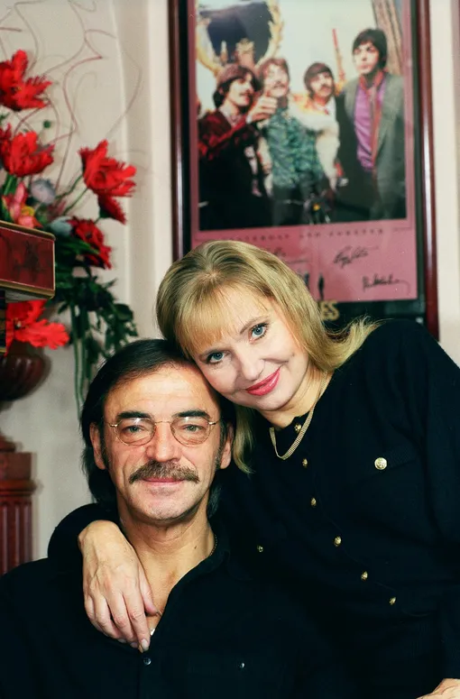 Лариса Луппиан и Михаил Боярский в 2002 году Лариса Луппиан и Михаил Боярский в 2002 году