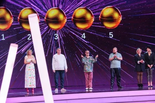 Дмитрий Зарецкий на шоу «Конфетка» — под номером 3