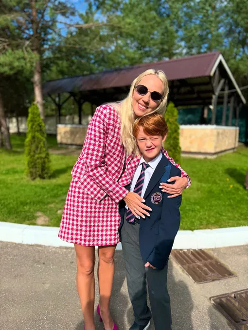 Галина Боб со старшим сыном Львом Галина Боб со старшим сыном Львом