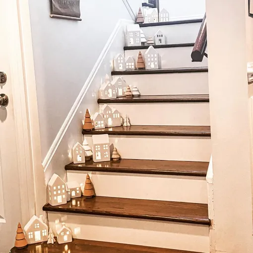 светящиеся домики на лестнице светящиеся домики на лестнице