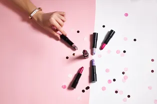 Как найти свой идеальный оттенок помады: профессиональные секреты колориста