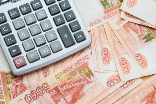 Кому повысят зарплату с 1 октября 2025 года: доходы вырастут у 2,5 млн россиян