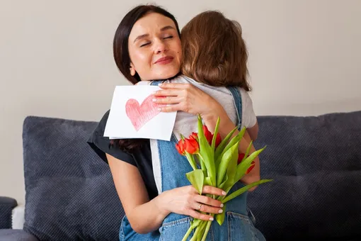 Недорогие подарки ко Дню матери: идеи, которые трогают сердце Недорогие подарки ко Дню матери: идеи, которые трогают сердце