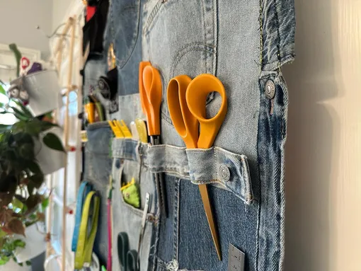 Органайзер на дверь из джинсов фото Органайзер на дверь из джинсов фото