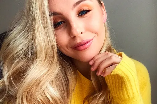 Девушка меняла себя так, как хотели тролли в соцсетях. Вот в кого она превратилась Девушка меняла себя так, как хотели тролли в соцсетях. Вот в кого она превратилась