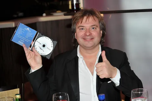 Александр Добронравов