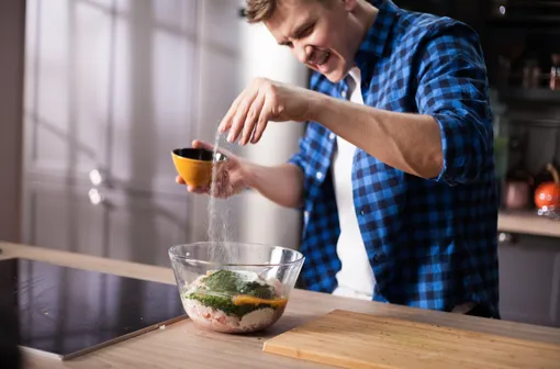 Нежность и воздушность котлет – это белый хлеб со сливками Нежность и воздушность котлет – это белый хлеб со сливками