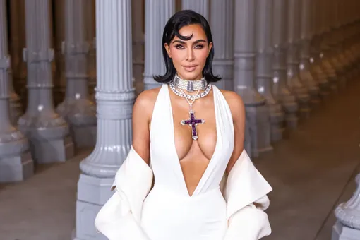 Сколько стоит пакет молока: бывший Кортни Кардашьян троллит её сестру в эффектной фотосессии Сколько стоит пакет молока: бывший Кортни Кардашьян троллит её сестру в эффектной фотосессии