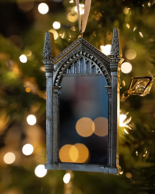 Украшения в викторианском стиле отлично подойдут для украшения новогодней елки в 2026 году