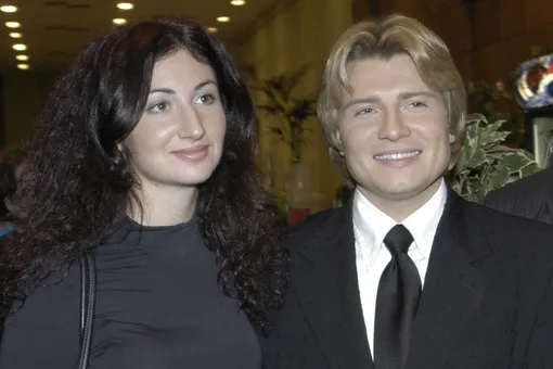 Долг 17 миллиардов: единственный сын Баскова остался без содержания — его мать признали банкротом Долг 17 миллиардов: единственный сын Баскова остался без содержания — его мать признали банкротом