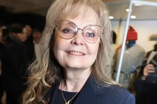 «Какой взрослый!» Наталья Белохвостикова с приемным сыном пришла на эфир к Борису Корчевникову