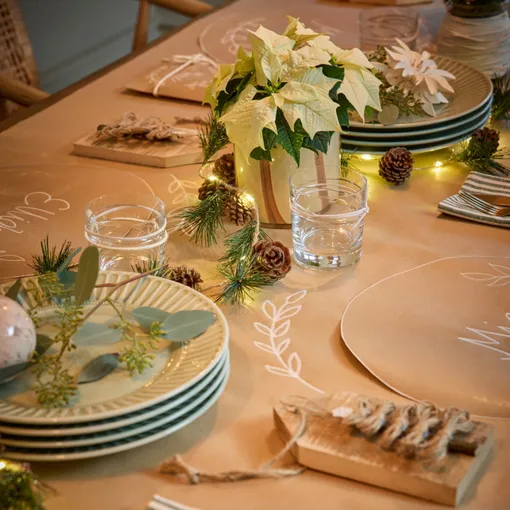 Приглушенный коричневый с легким блеском