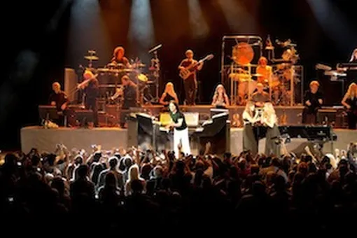 Особый концерт для особых людей — YANNI в Москве Особый концерт для особых людей — YANNI в Москве