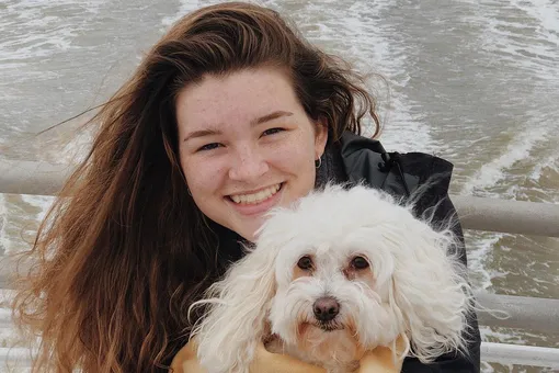 16-летняя девочка из США впервые за 8 лет помыла голову 16-летняя девочка из США впервые за 8 лет помыла голову