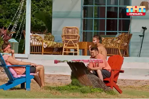 Новые участники, змеи и миллионная мишура: кто покинул шоу «Звезды в джунглях» в 9 выпуске