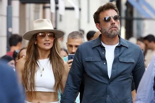 «Украдено»: в Сеть попало неожиданное видео со свадьбы Дженнифер Лопес