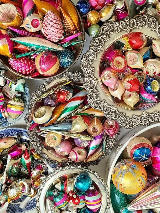 Тренд на 1990-е вызвал спрос на винтажные украшения для елки.