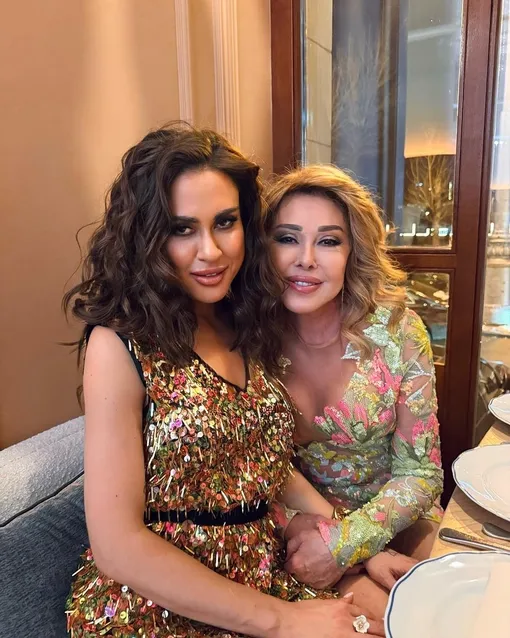 Любовь Успенская с дочерью Татьяной Плаксиной Любовь Успенская с дочерью Татьяной Плаксиной