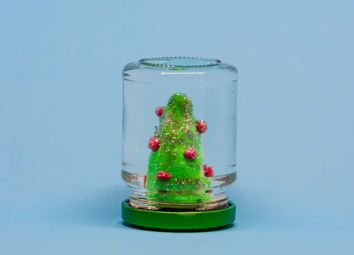 Снежные сцены в банке