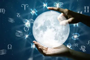 Лунный гороскоп на 12 мая: сексуальные приключения для Скорпионов, генеральная уборка для Овнов, свидание для Раков