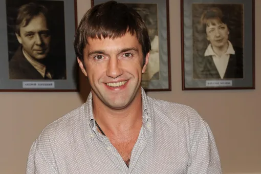 «Шикарная пара»: Владимир Вдовиченков выложил селфи с Еленой Лядовой «Шикарная пара»: Владимир Вдовиченков выложил селфи с Еленой Лядовой