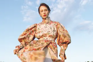 Это красиво: как создаются корсеты с авторскими принтами