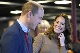 Как Кейт Миддлтон помогала Уильяму избавиться от назойливых поклонниц?