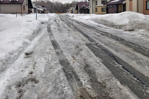 Россиянка отсудила 550 тысяч рублей за травму на скользком тротуаре