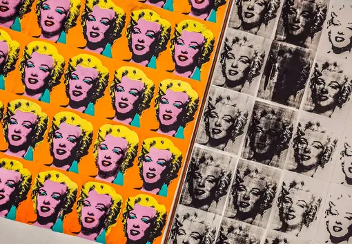 Знаменитое шелкографическое полотно Энди Уорхола «Диптих Мэрилин» энди уорхол