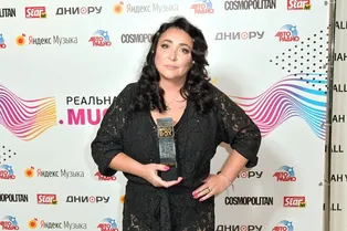 «Чувствуешь себя обезьянкой»: 55-летняя Лолита рассказала о похудении и жизни в Болгарии