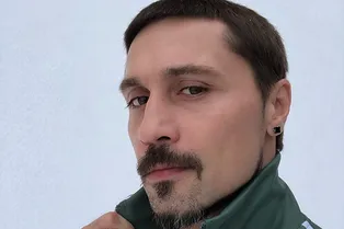 Дима Билан сбрил бороду и помолодел на десять лет