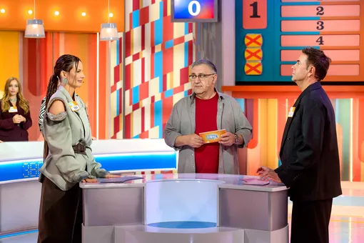 Вокалисты шоу «Ну-ка, все вместе!» проверят интуицию в игре «Сто к одному» Вокалисты шоу «Ну-ка, все вместе!» проверят интуицию в игре «Сто к одному»