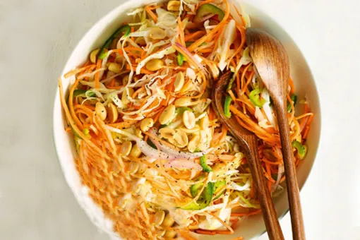 Два восхитительных осенних салата, которые готовятся за 15 минут Два восхитительных осенних салата, которые готовятся за 15 минут