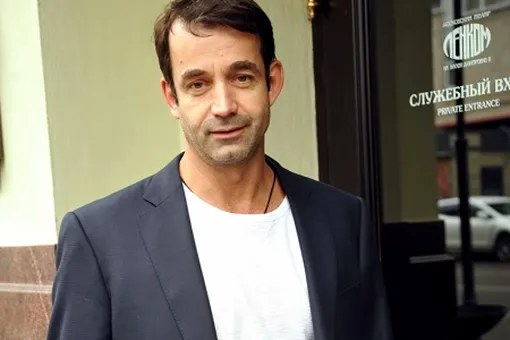 Поклонники обеспокоены состоянием резко постаревшего Дмитрия Певцова Поклонники обеспокоены состоянием резко постаревшего Дмитрия Певцова