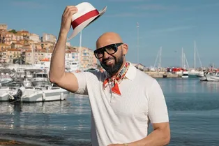 «Всё равно любите друг друга»: видео встречи «человека-улыбки» Николая Василенко с бывшей женой растрогало поклонников