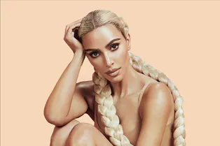 Ню — и что? 8 звёзд старше 40 лет, которые фотографировались обнажёнными