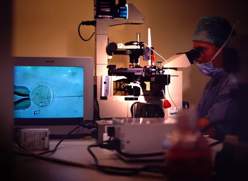 Мужчина с геном рака стал донором спермы и отцом 197 детей Мужчина с геном рака стал донором спермы и отцом 197 детей