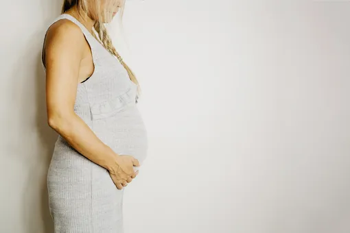 17-летней беременной девушке продлевали жизнь до родов после ранения в голову 17-летней беременной девушке продлевали жизнь до родов после ранения в голову