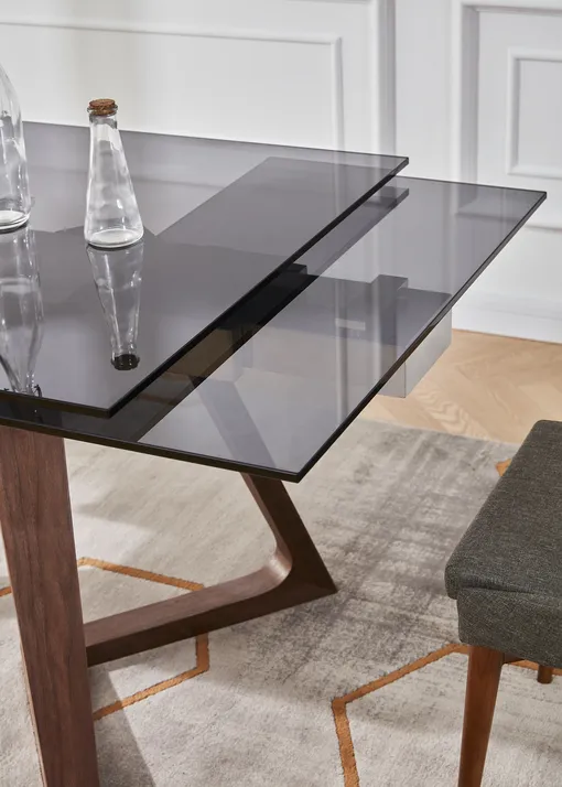 Стеклянные столы Стеклянные столы