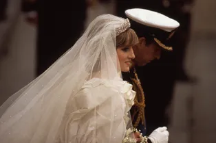 Под прикрытием: история создания 140-метровой свадебной фаты принцессы Дианы