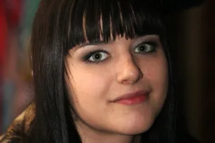 На съёмках новых «Папиных дочек» заметили Анастасию Сиваеву, которая играла роль Даши На съёмках новых «Папиных дочек» заметили Анастасию Сиваеву, которая играла роль Даши