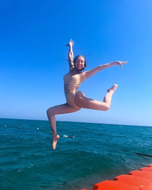 Кристина Асмус в купальнике Кристина Асмус в купальнике