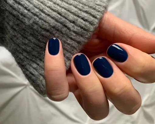 Чёрно-синий