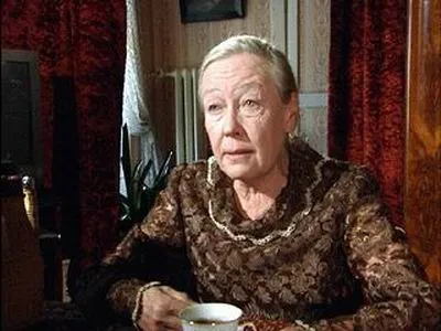 Кадр из фильма «Сквозная линия» (2005) Ия Саввина