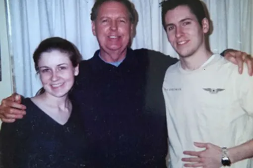 После смерти отца дети нашли в его бумагах секрет всей его жизни После смерти отца дети нашли в его бумагах секрет всей его жизни